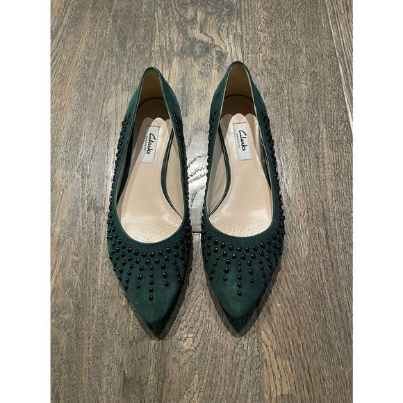 Clarks Narrative Dark Green Amulet Crystal Suede Flats - Picture 1 of 6